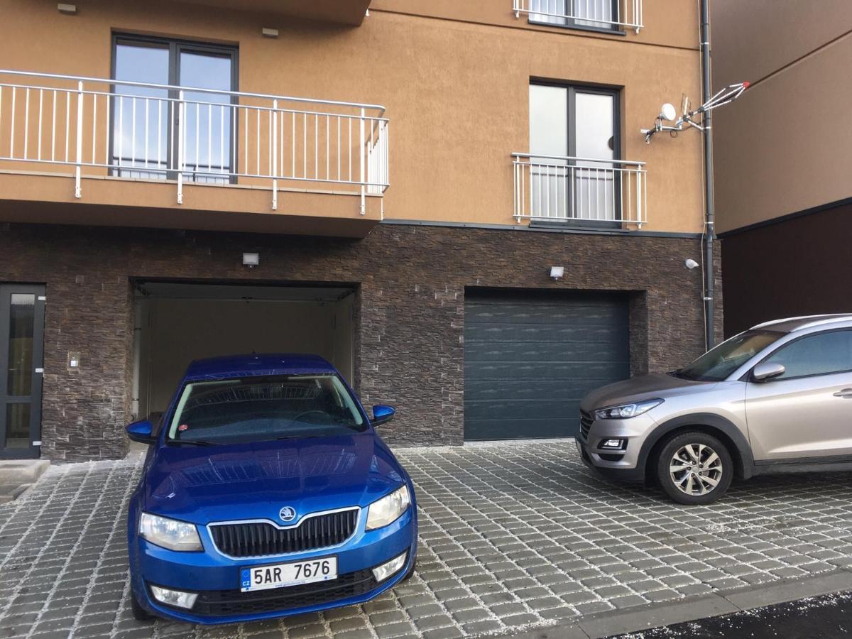 Apartmany Na Vyhledech Loučná pod Klínovcem المظهر الخارجي الصورة